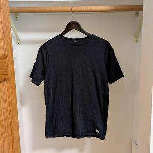 Vuori Tuvalu Tee navy short sleeve top Navy (no size tag)